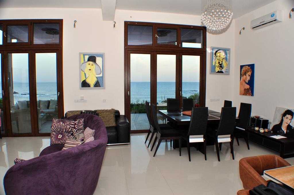 Beach Villa Pantheon Pomos Exterior photo